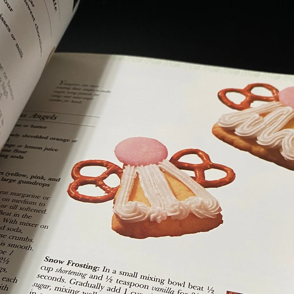 Better Homes and Gardens Cookies Christmas and Any Day Treats double cookbook